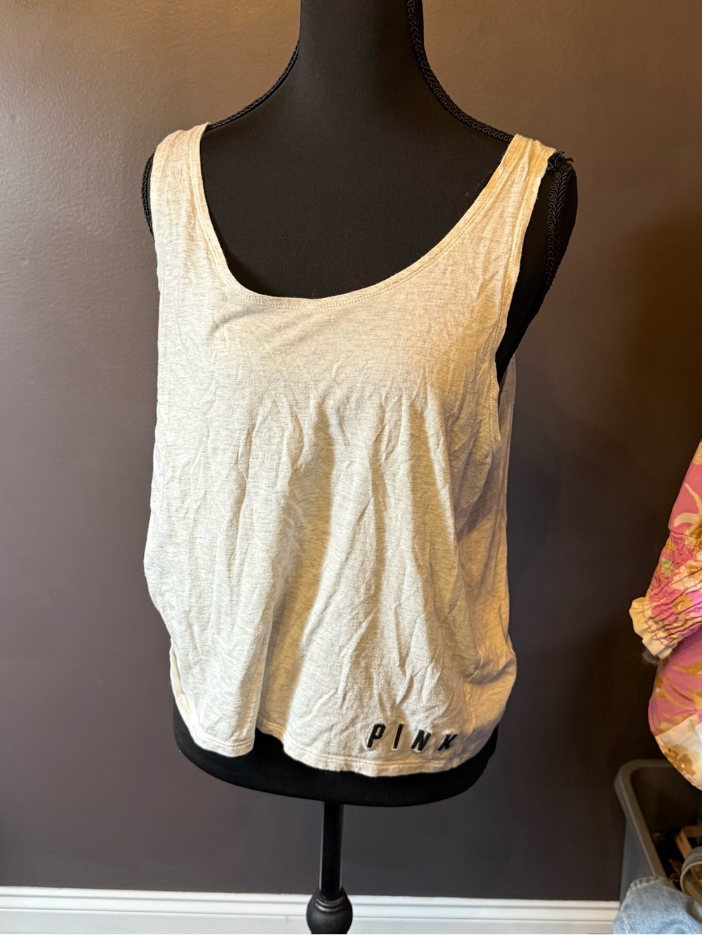 PINK Victoria's Secret Cream Scoop Cropped Tank - Picture 4 of 6